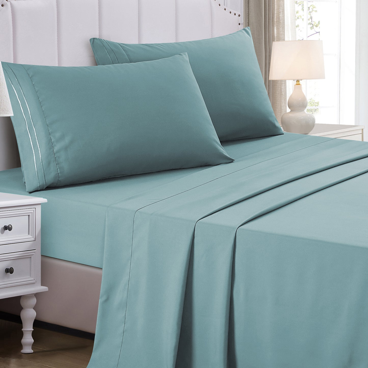 3-Piece Blue Sheet Set Twin Size with Flat Sheet, Fitted Sheet, and Pillowcases