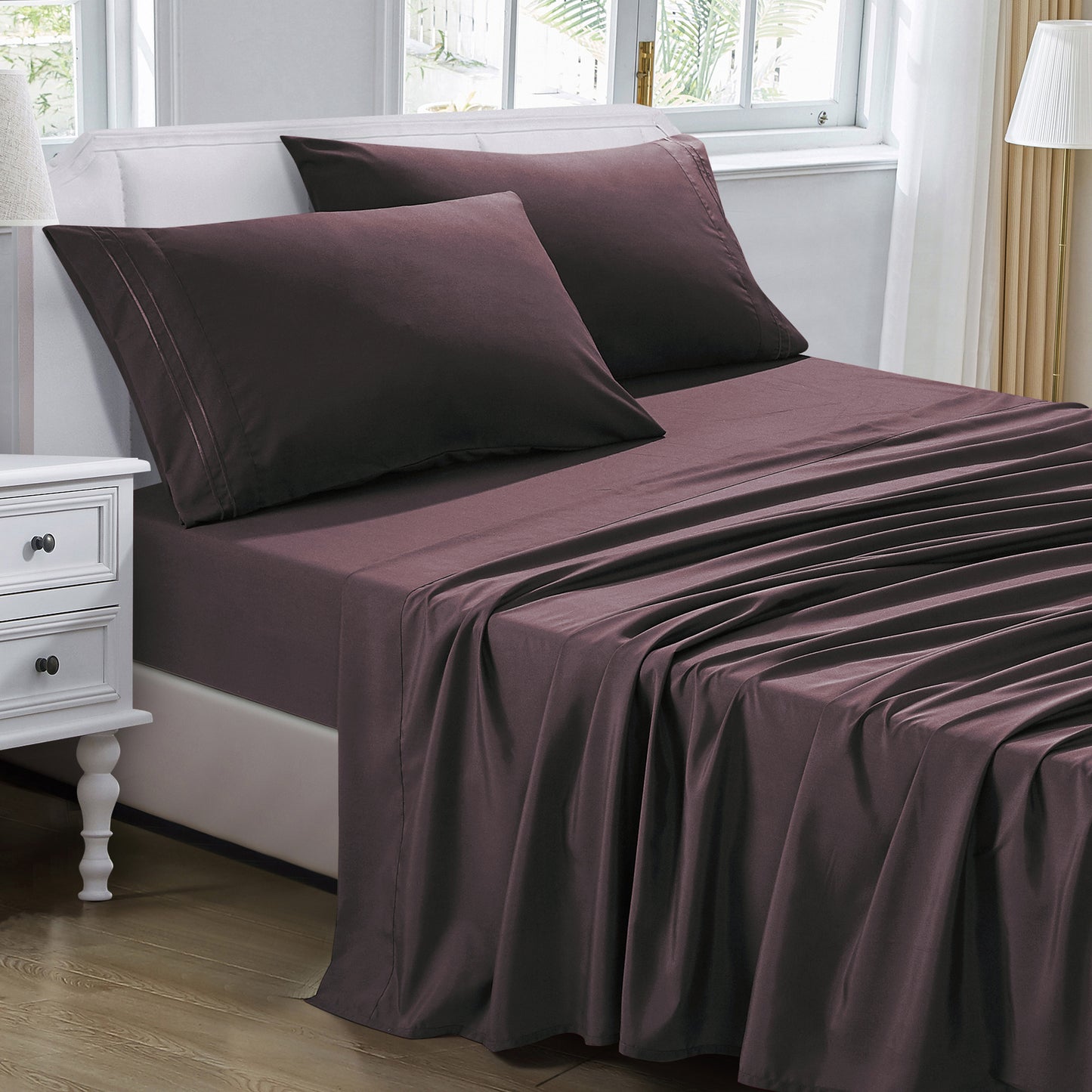 4-Piece Purple Sheet Set Queen Size with Flat Sheet, Fitted Sheet, and Pillowcases