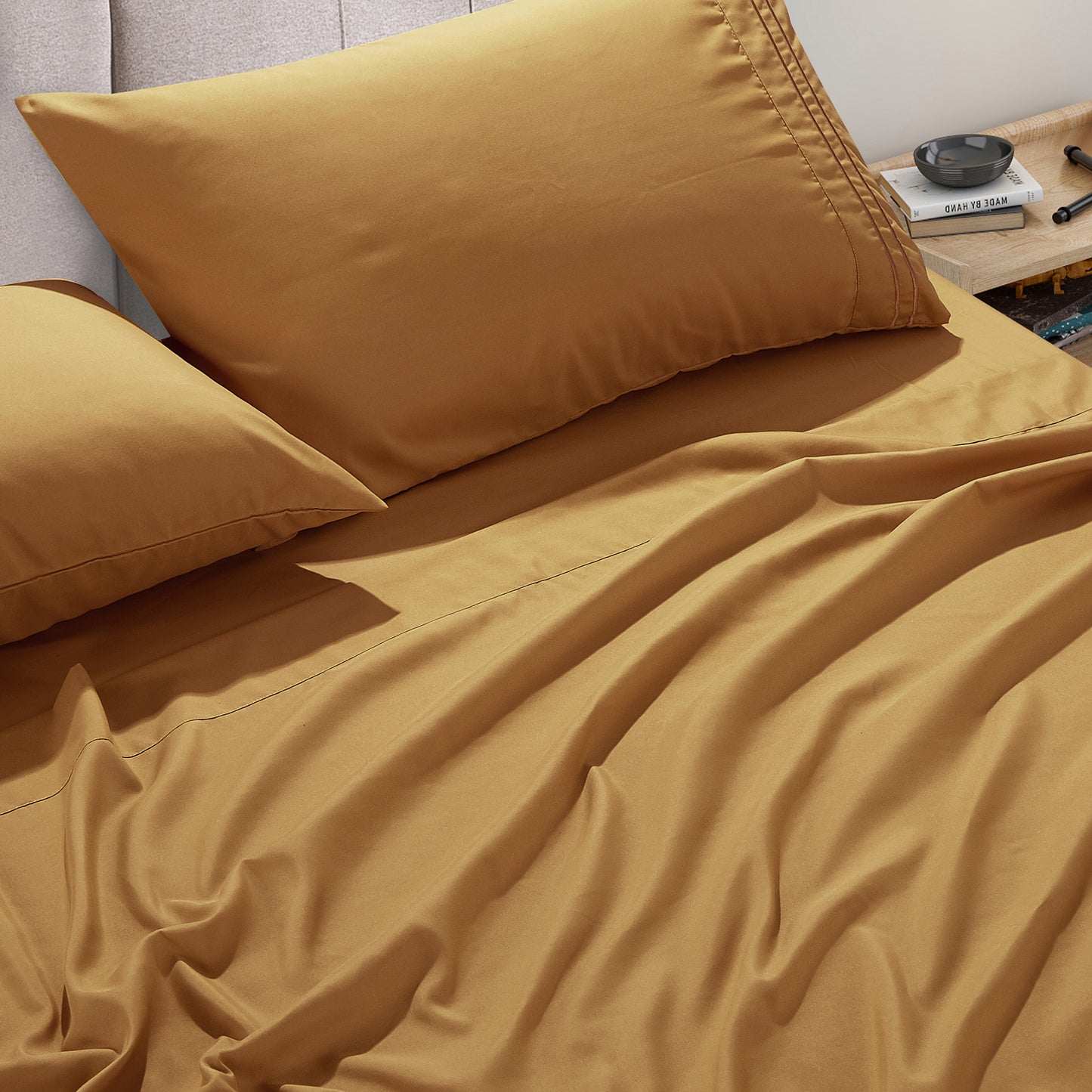 3-Piece Camel Sheet Set Twin Size with Flat Sheet, Fitted Sheet, and Pillowcases