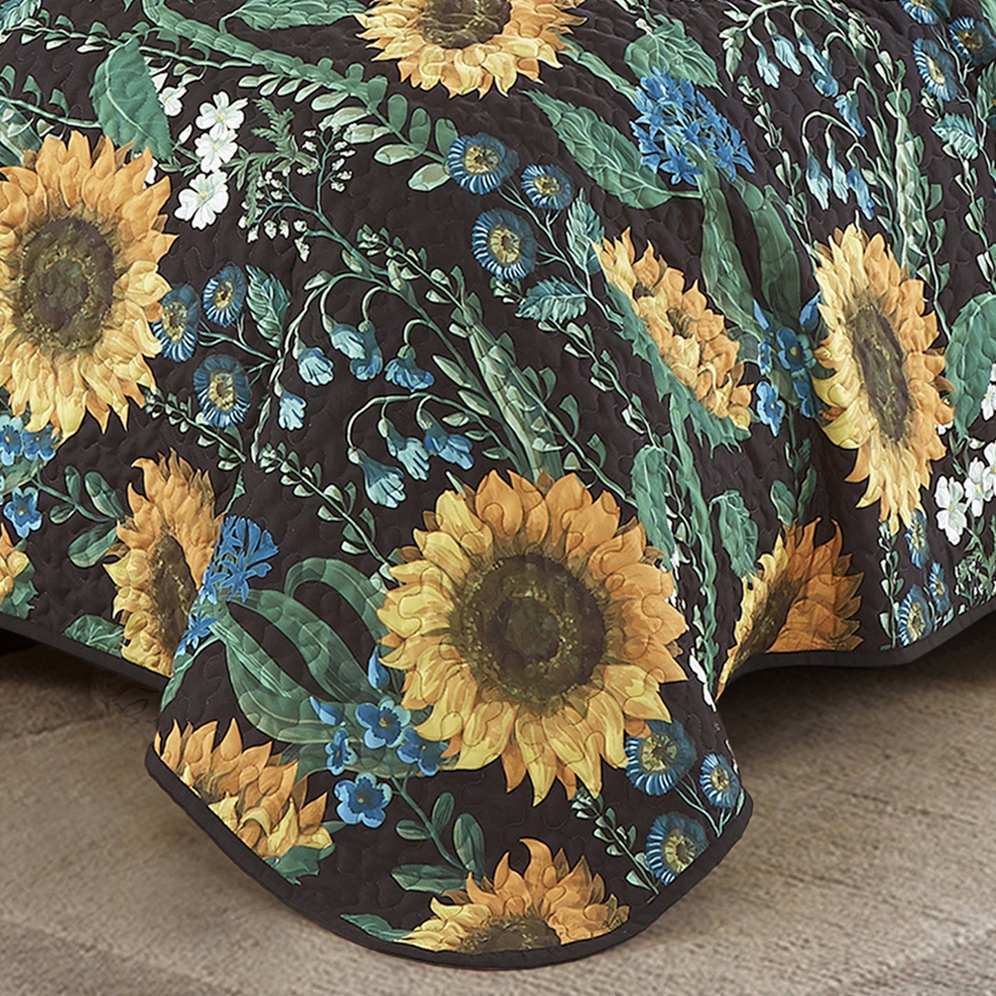3-Piece Yellow Sunflower Bedspread Set King Size Reversible Black and Green Floral Quilt