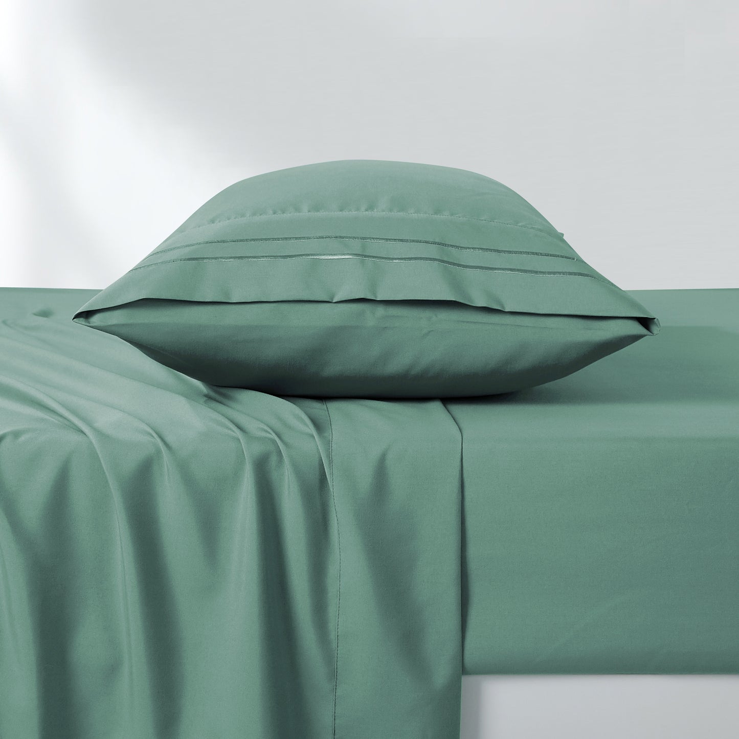 3-Piece Teal Sheet Set Twin Size with Flat Sheet, Fitted Sheet, and Pillowcases