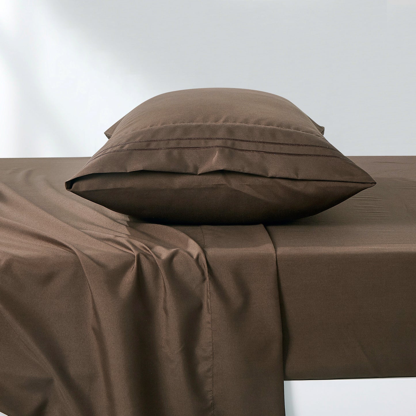 3-Piece Brown Sheet Set Twin Size with Flat Sheet, Fitted Sheet, and Pillowcases