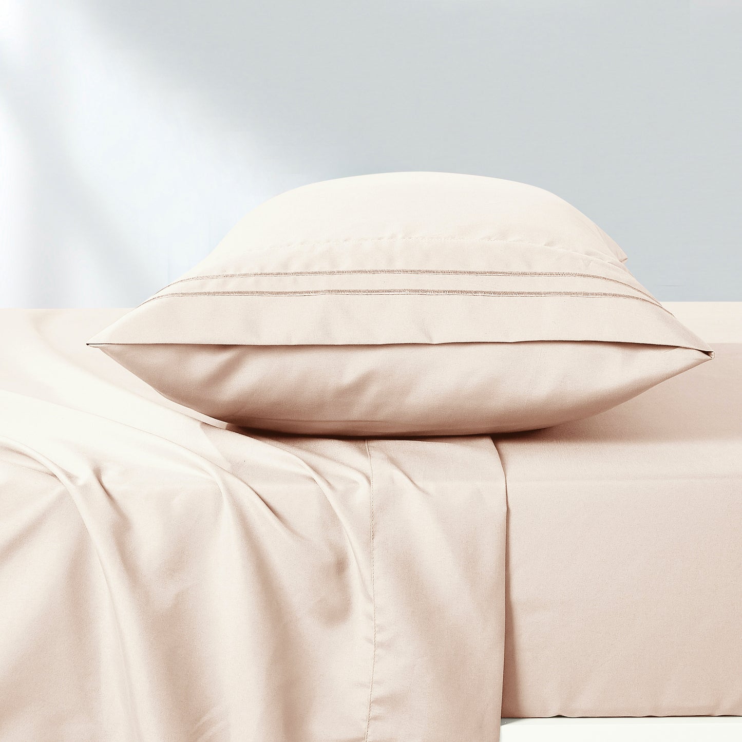 3-Piece Blush Pink Sheet Set Twin Size with Flat Sheet, Fitted Sheet, and Pillowcases