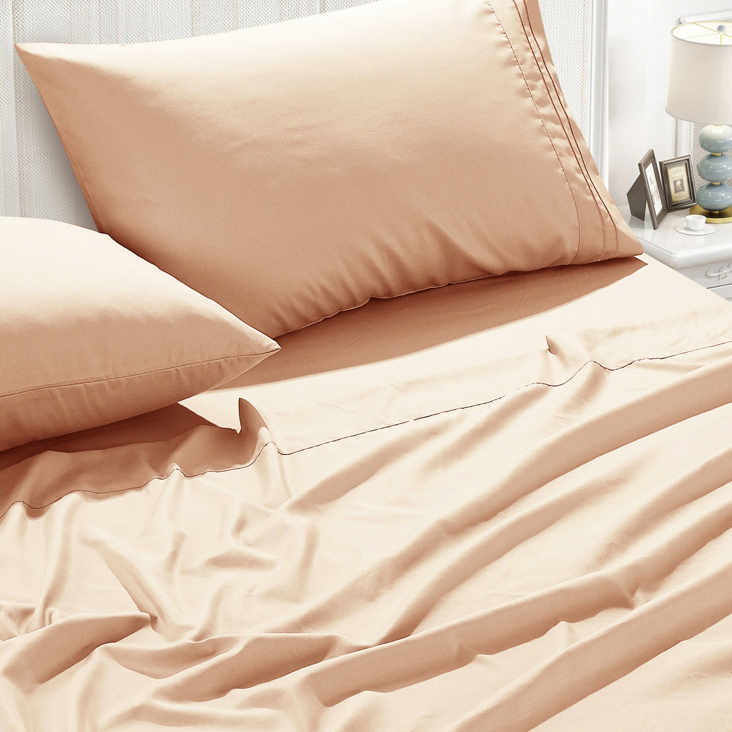 3-Piece Peach Sheet Set Twin Size with Flat Sheet, Fitted Sheet, and Pillowcases