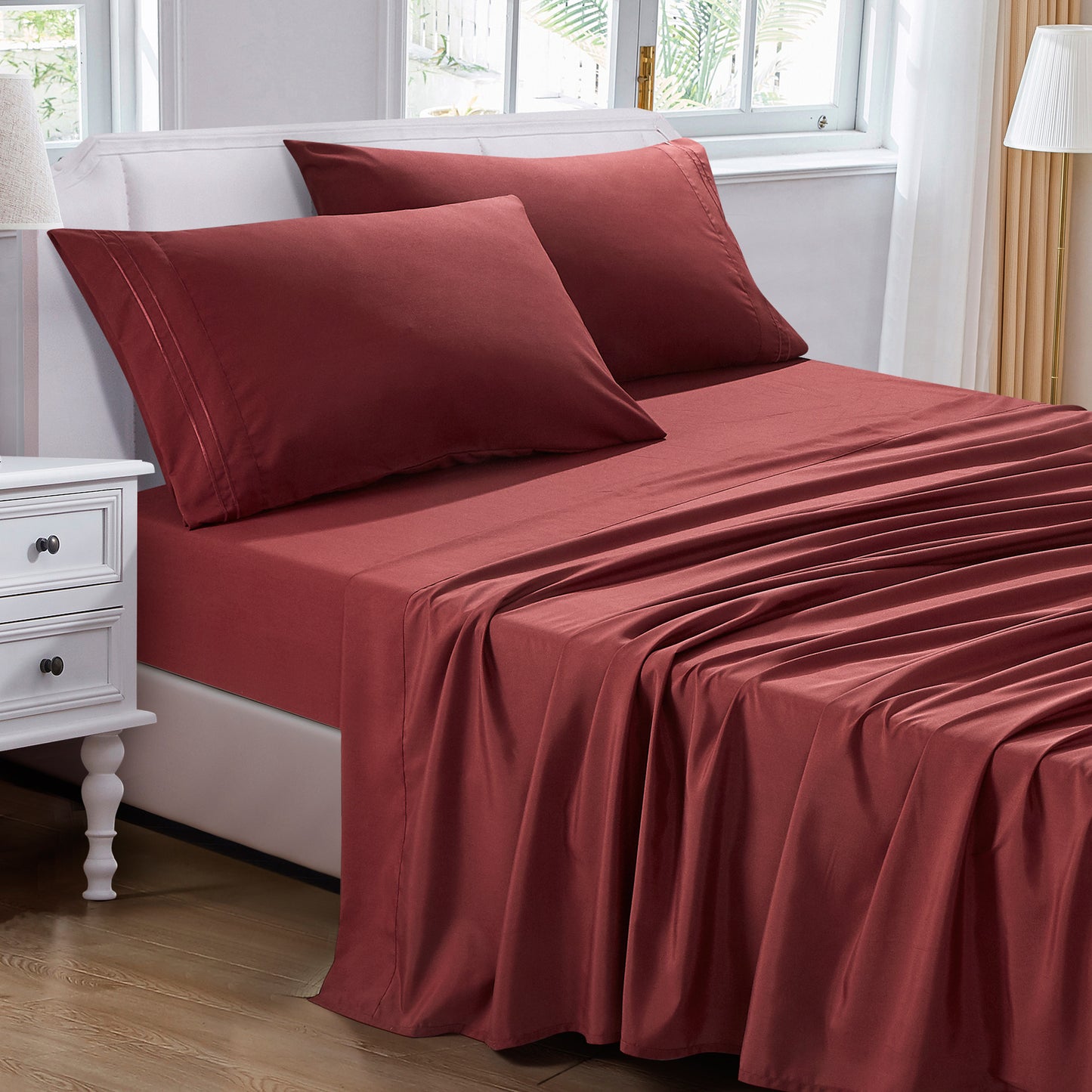 3-Piece Burgundy Sheet Set Twin Size with Flat Sheet, Fitted Sheet, and Pillowcases