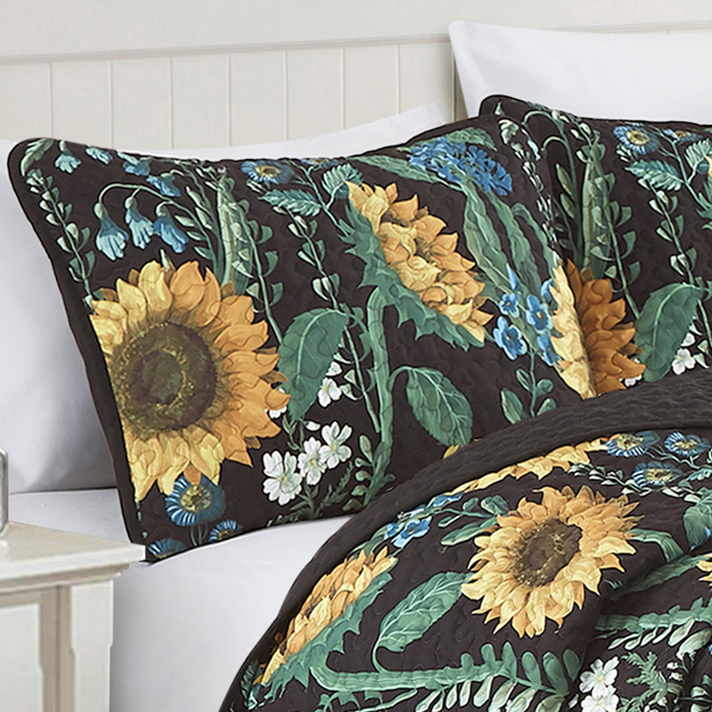 3-Piece Yellow Sunflower Bedspread Set King Size Reversible Black and Green Floral Quilt