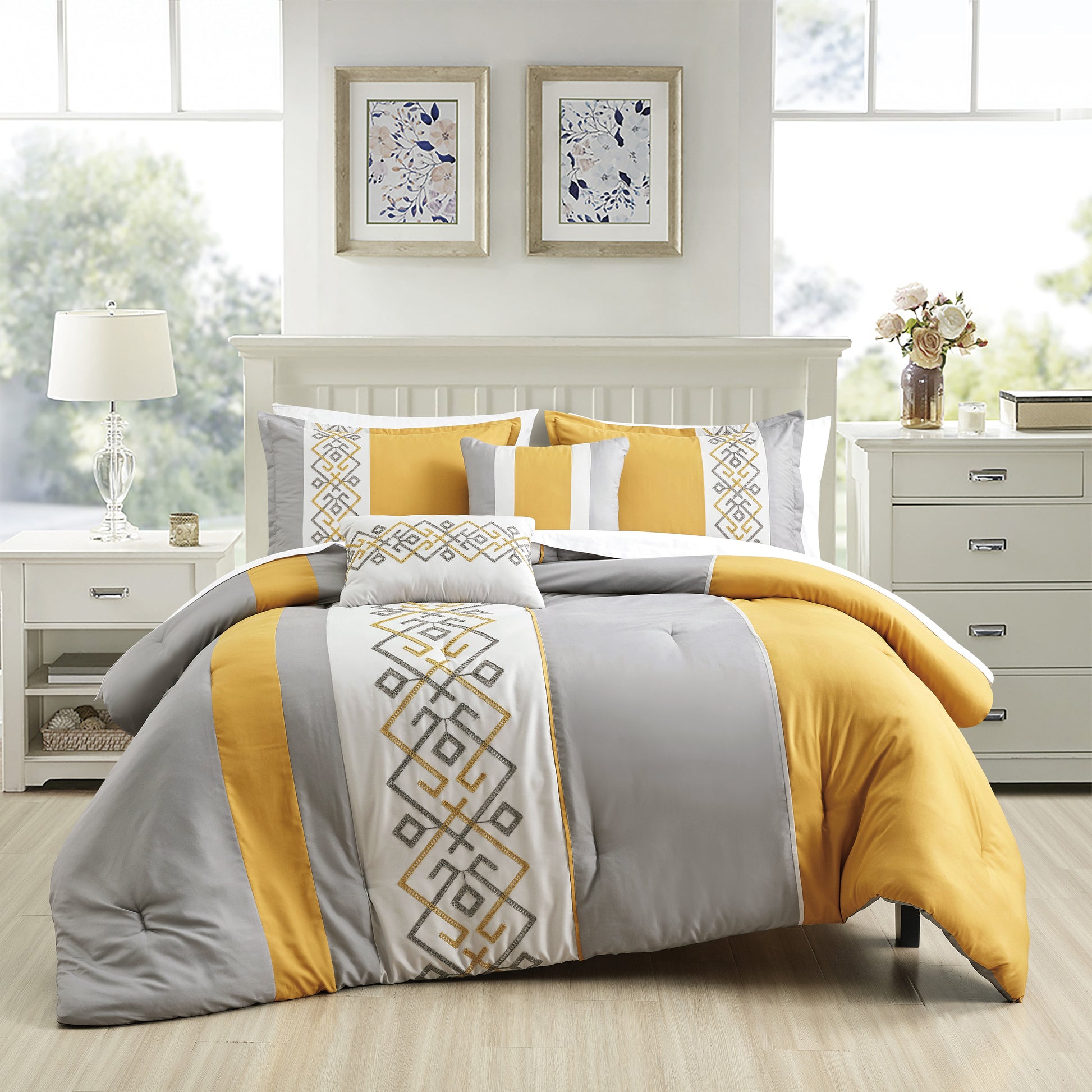 Bed-in-a-Bag 9-pieces Nelsey Yellow & Gray Comforter and Sheet Set, Bed in Bag Embroidery Bedding  Set - Queen Size